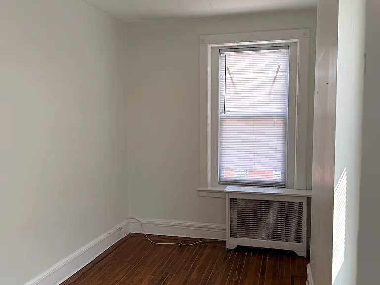 600 Willow Ave #9 — Photo 8
