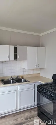 1635 B Ave NE #2 Photo 1