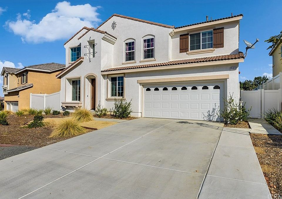 2nd image of 15830 Hammett Ct