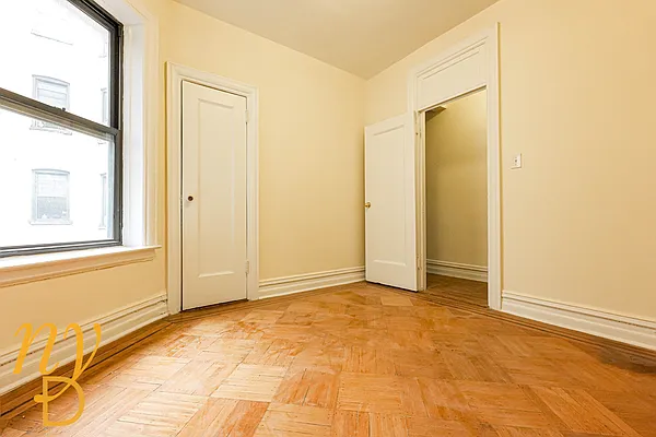 Rented by New York Dwellings LLC | media 30