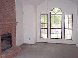 4th image of 600 Squaw Creek Ct