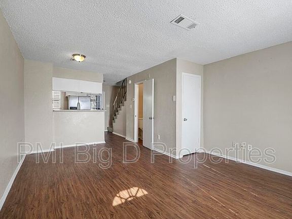 3rd image of 9479 Olde Village Ct