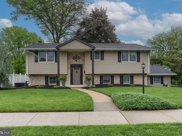 937 E Walnut St, Palmyra, PA 17078