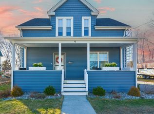 9 Royal Rd, Worcester, MA 01603