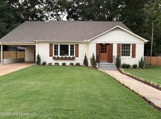 206 Bowden St, Senatobia, MS 38668