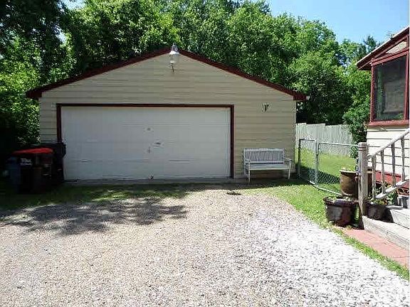 3rd image of 1779 Edgerton Street