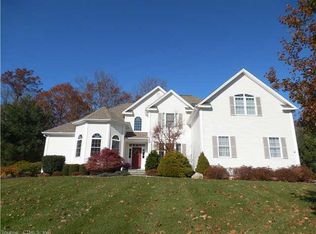 60 Wesley Dr, Shelton, CT 06484