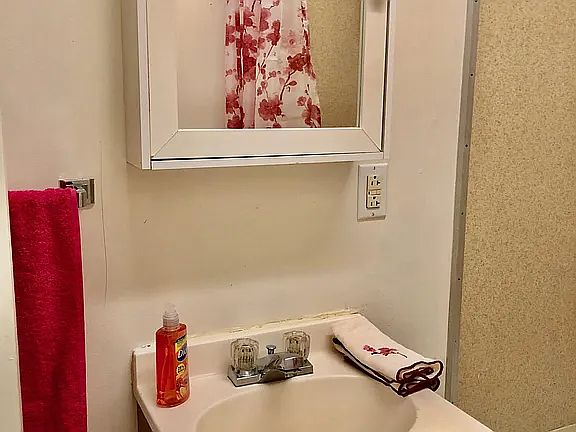 1st image of 279 W Rosemary Ln #279