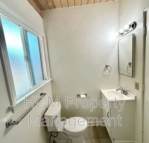 103 Avenida Carmelo #G — Photo 5