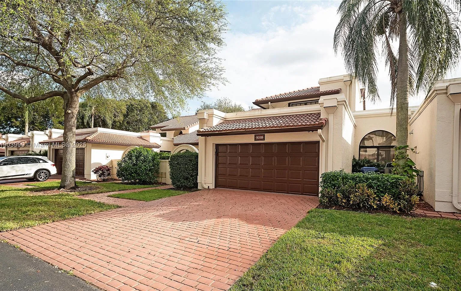 3 bed, 2.5 bath, 2037 sqft, $6,500 — Photo 3