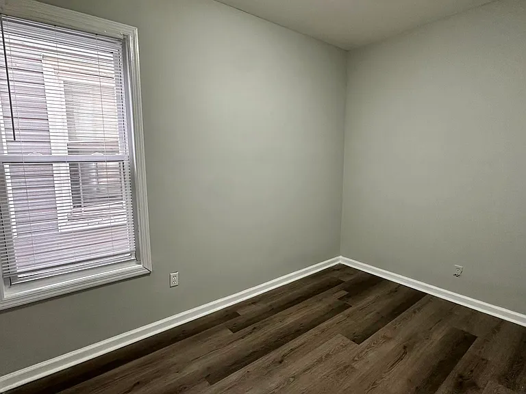 204 Governor St #2E — Photo 5