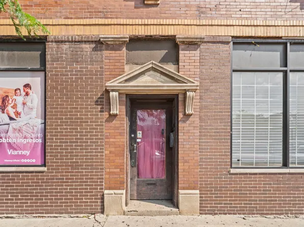 5714 W Cermak Rd #2E, Cicero, IL 60804