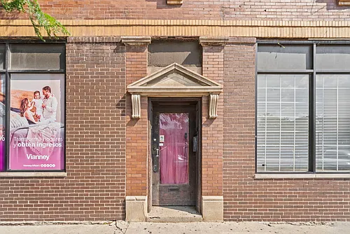 5714 W Cermak Rd #2E Photo 1 5714 W Cermak Rd #2E Photo 1