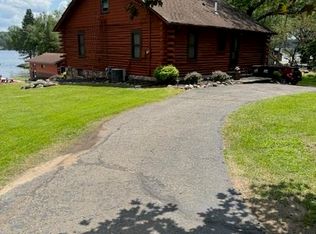 786 E Hiawatha Dr, Wisconsin Dells, WI 53965