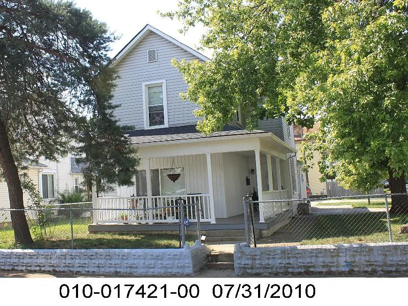 61 E Woodrow Ave photo 1