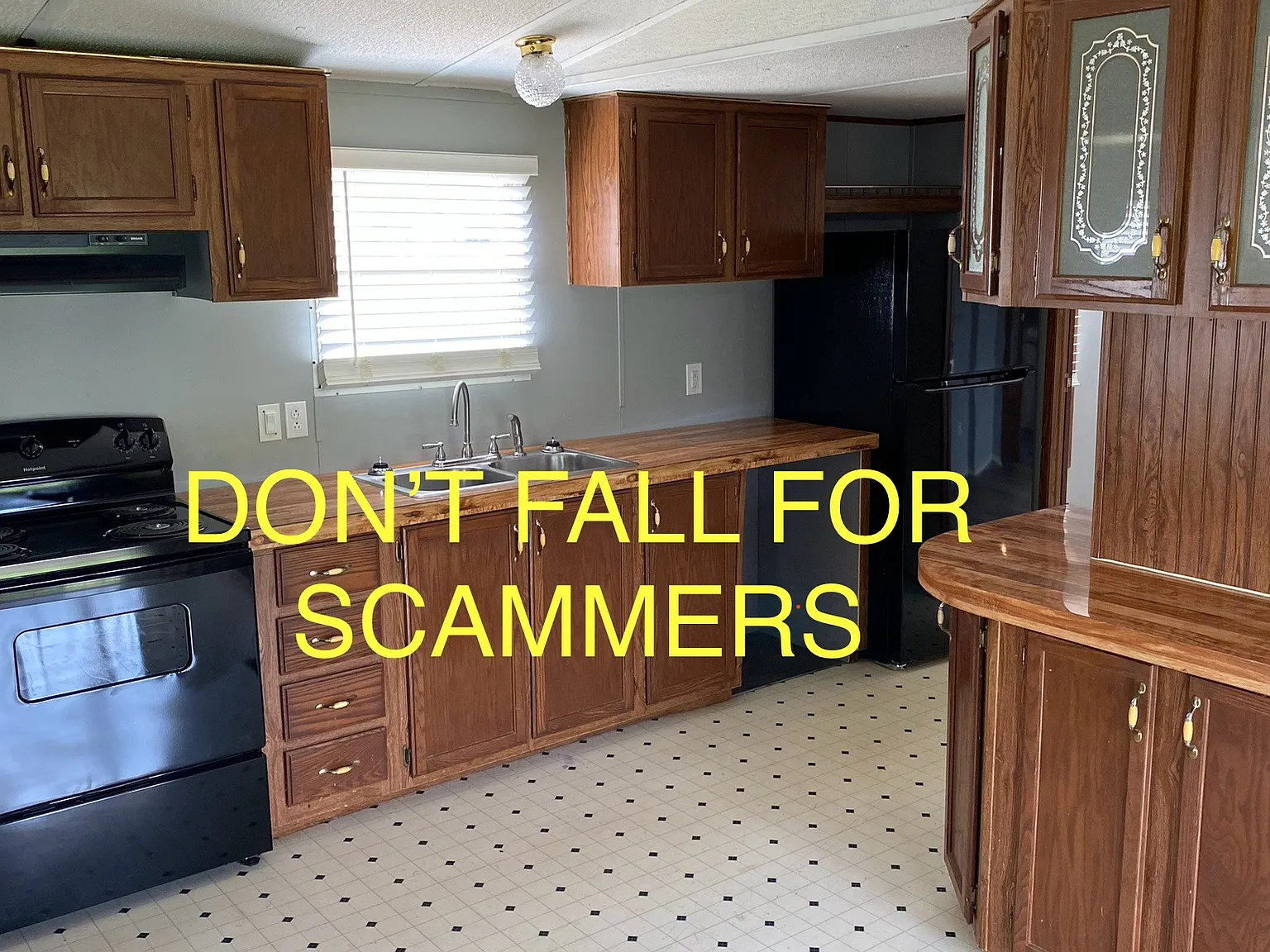 3 bed, 1000 sqft, $950 — Photo 2