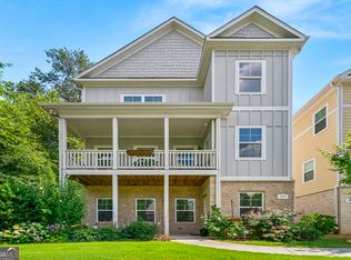 985 Shelnutt Dr, Marietta, GA 30060