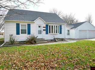 1005 Grandview Ave, Owatonna, MN 55060