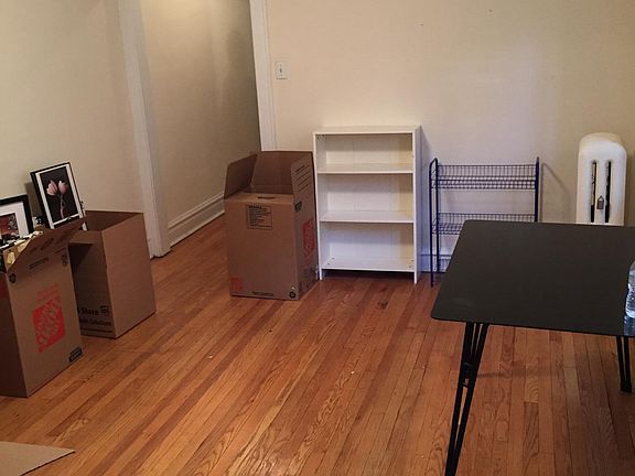 2nd image of 1148 W Montana St #102