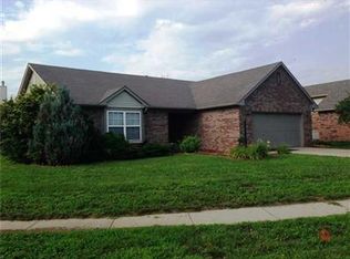 865 Preakness Dr, Greenwood, IN