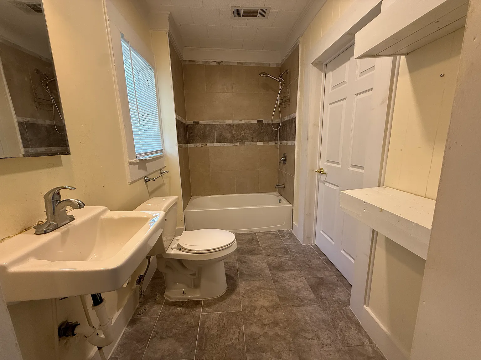 1 bed, $750 — Photo 3
