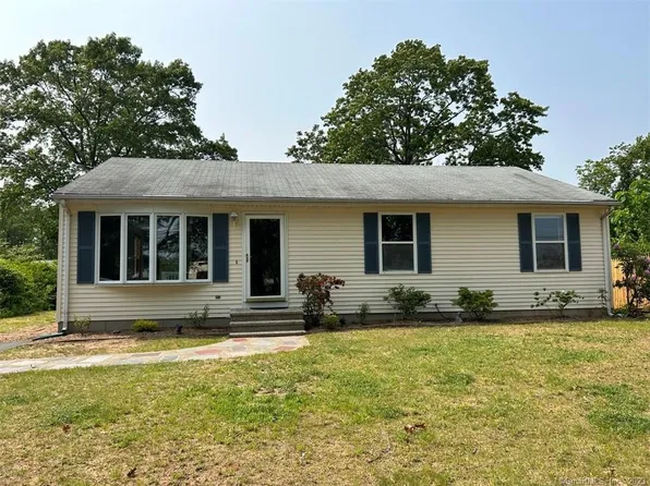 14 Grasso Avenue, North Haven, CT 06473