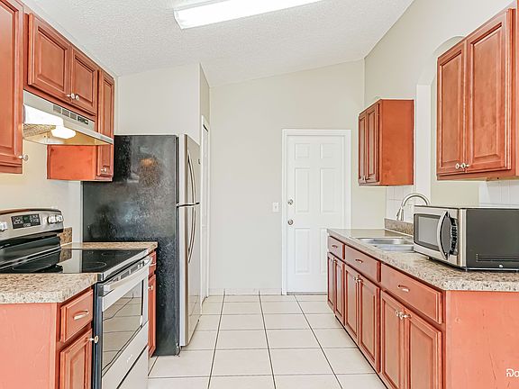 2nd image of 2980 N Huron Dr