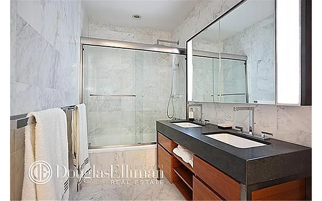 Rented by Douglas Elliman | media 26