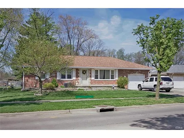 174 N Old Bethalto Rd photo 1