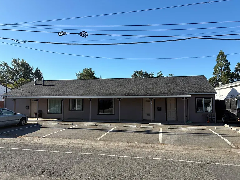 250 Barham Ave #A — Photo 1
