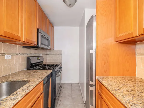 75 W 238th St APT 3L, Bronx, NY 10463