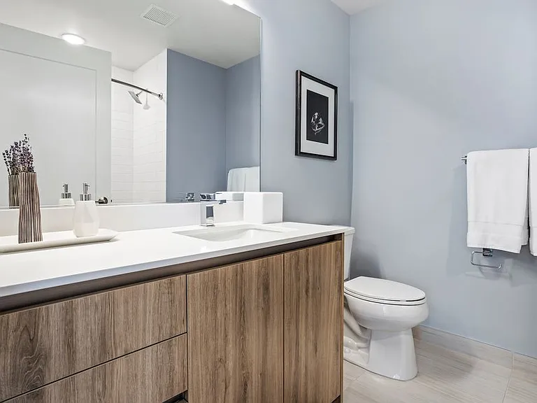 322 N Orleans St #1808 — Photo 10
