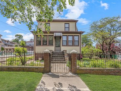 6-10 129th Street, College Point, NY, 11356