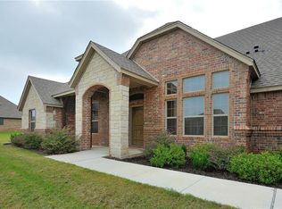 121 Eagle Moor Ln, Brock, TX 76087