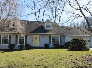 2 Willow Spring Dr, Morristown, NJ 07960