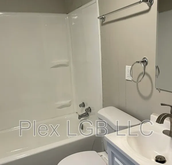 1 Union Ct — Photo 5