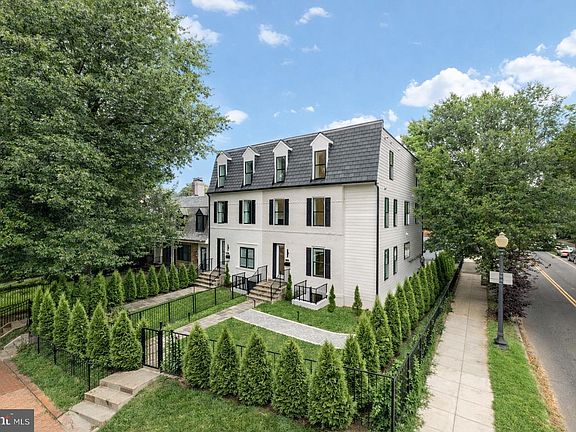 2nd image of 1600 37th St NW