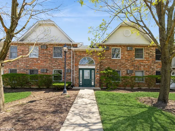 4400 W Shamrock Ln, McHenry, IL 60050