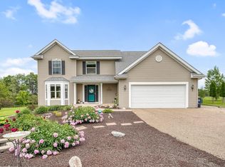 2528 14th St NE, Faribault, MN 55021