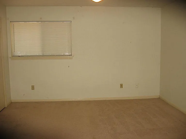 25407 Tuckahoe Ln — Photo 7