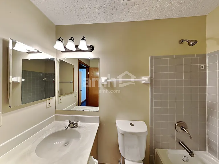 12098 Mallard Pond Dr — Photo 13