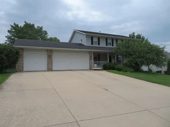 3103 Farmdale Ln, Freeport, IL 61032