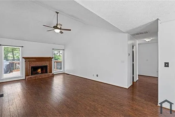 4240 Sugar Mill Dr — Photo 7