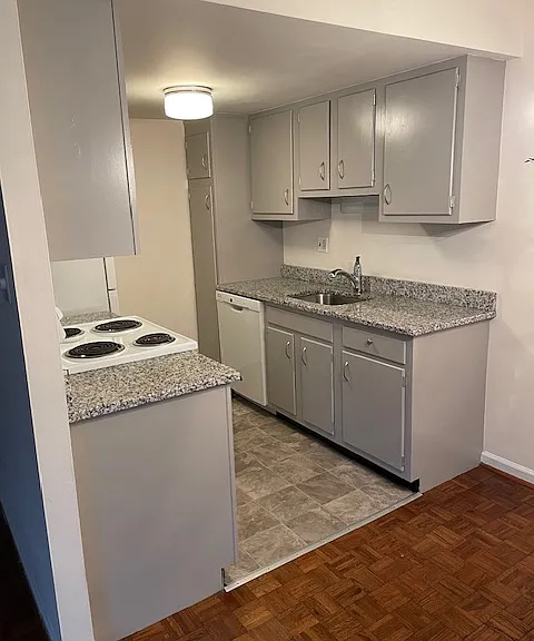 108 Windermere Ave — Photo 3