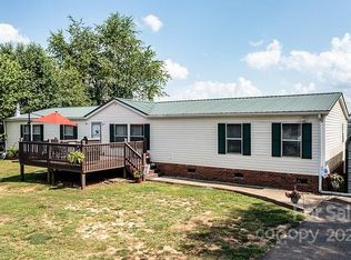 3189 Bear Trail Dr, Lenoir, NC 28645
