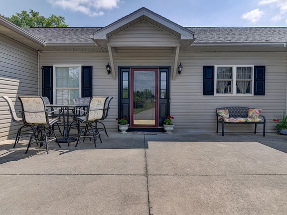 2nd image of 230 Wynbrooke Pl