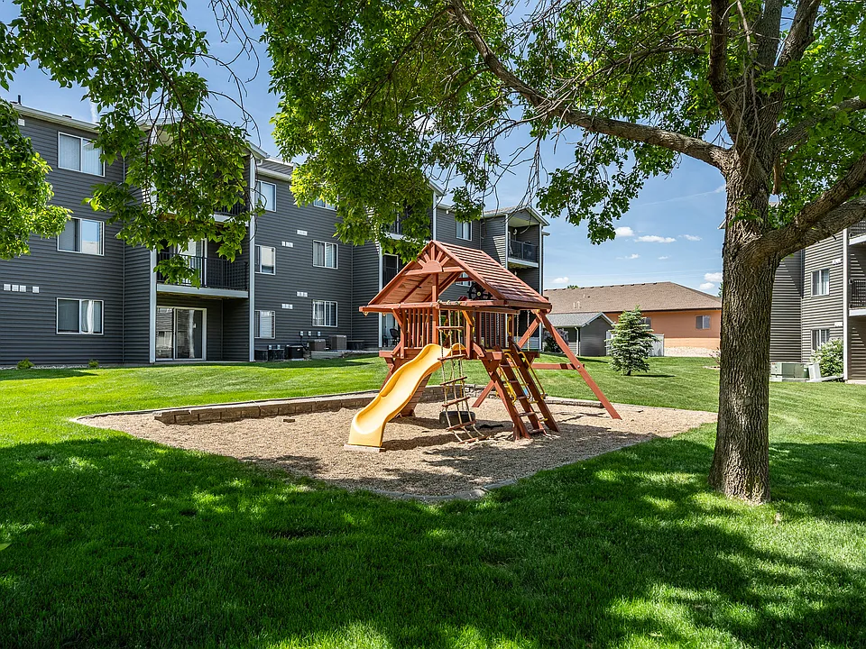 Prairie Winds Apartments