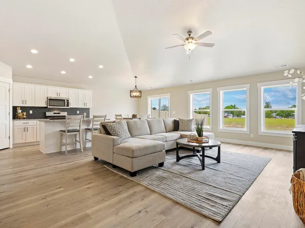 1210 Oak St, Parma, ID 83660