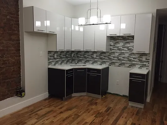 Rented by Premier Metro Realty Corp | media 3