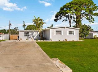 1366 Queen Rd, Venice, FL 34293